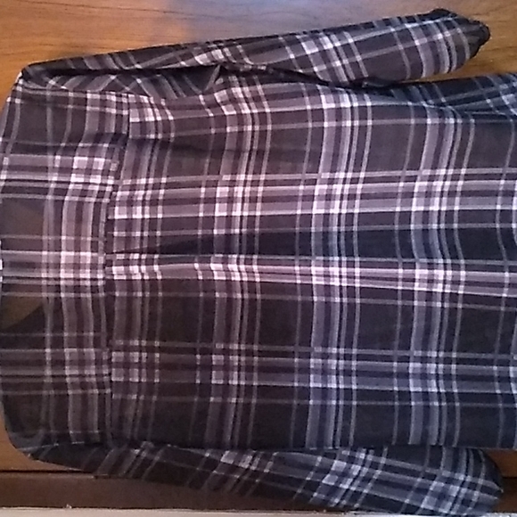 Shear Jessica 3/4 sleeve button Shirt - Picture 4 of 6